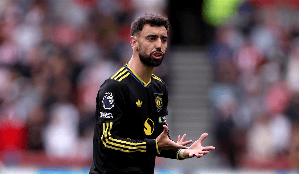 B费失点，新援首球比肩C罗，曼联1-3小蜜蜂，阿莫林造88年耻辱纪录